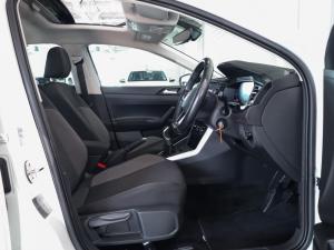 Volkswagen Polo hatch 1.0TSI Life manual - Image 12
