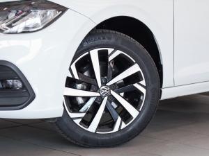 Volkswagen Polo hatch 1.0TSI Life manual - Image 2