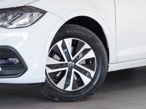 Volkswagen Polo hatch 1.0TSI Life auto - Image 2