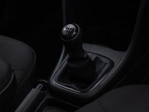 Volkswagen Polo Vivo hatch 1.4 Life - Image 21
