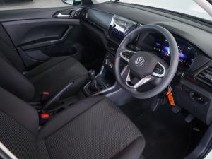 Volkswagen T-Cross 1.0TSI manual - Image 10
