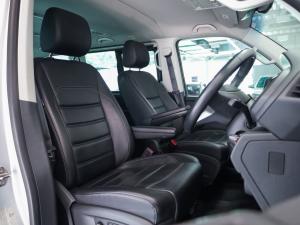 Volkswagen Caravelle 2.0BiTDI Highline 4Motion - Image 15
