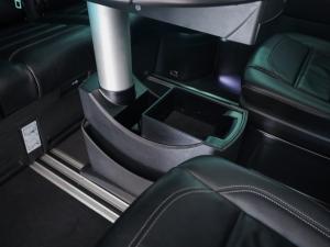 Volkswagen Caravelle 2.0BiTDI Highline 4Motion - Image 21