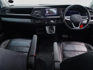 Volkswagen Caravelle 2.0BiTDI Highline 4Motion - Image 26