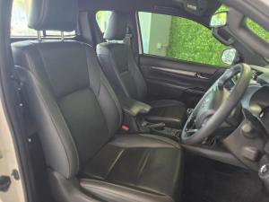 Toyota Hilux 2.8GD-6 Xtra cab Legend manual - Image 12