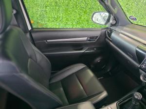 Toyota Hilux 2.8GD-6 Xtra cab Legend manual - Image 21