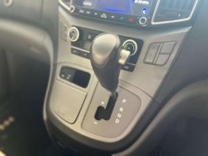 Hyundai H-1 2.5 Crdi A/T/ 2.5 Elite automatic - Image 18