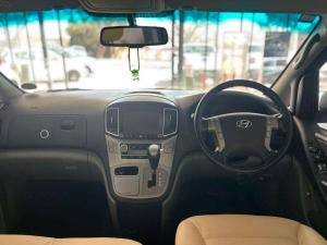 Hyundai H-1 2.5 Crdi A/T/ 2.5 Elite automatic - Image 5