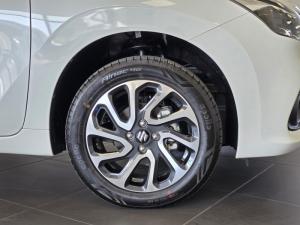 Suzuki Baleno 1.5 GLX auto - Image 24