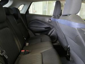 Suzuki Baleno 1.5 GLX manual - Image 11