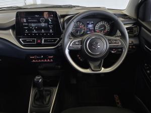 Suzuki Baleno 1.5 GLX manual - Image 13