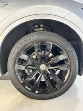 Volkswagen Touareg V6 TDI Executive R-Line - Image 7