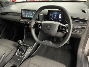MG MG3 1.5 Comfort manual - Image 9