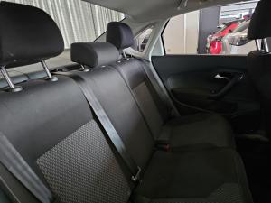 Volkswagen Polo sedan 1.4 Comfortline - Image 12