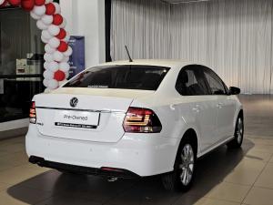 Volkswagen Polo sedan 1.4 Comfortline - Image 13