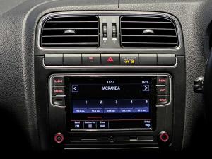 Volkswagen Polo sedan 1.4 Comfortline - Image 17
