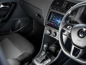 Volkswagen Polo Vivo hatch 1.6 Life - Image 12