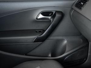Volkswagen Polo Vivo hatch 1.6 Life - Image 14