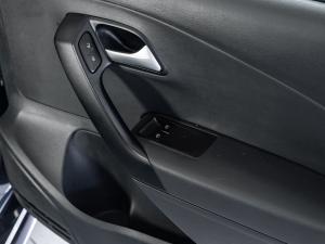 Volkswagen Polo Vivo hatch 1.6 Life - Image 16
