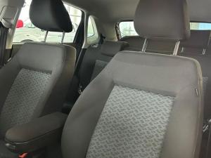 Volkswagen Polo Vivo hatch 1.6 Life - Image 17