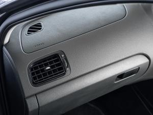 Volkswagen Polo Vivo hatch 1.6 Life - Image 19