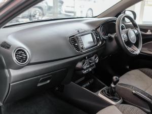 Kia Pegas 1.4 LX manual - Image 7