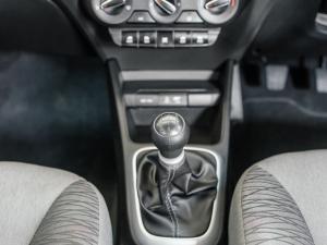 Kia Pegas 1.4 LX manual - Image 9