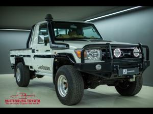 Toyota Land Cruiser 79 4.5D-4D LX V8 single cab - Image 1
