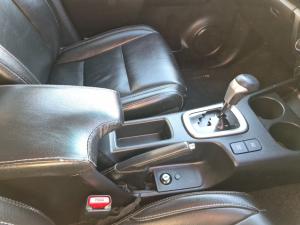 Toyota Hilux 2.8GD-6 double cab Raider auto - Image 12