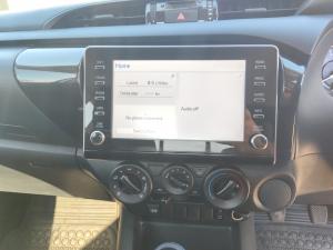 Toyota Hilux 2.4GD-6 Xtra cab Raider manual - Image 14