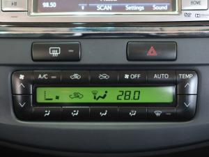 Toyota Fortuner 3.0D-4D 4x4 Ltd edition auto - Image 16