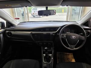 Toyota Corolla Quest 1.8 Plus manual - Image 6