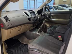 Toyota Fortuner 2.5D-4D - Image 7