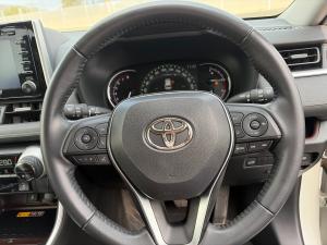 Toyota RAV4 2.0 VX - Image 8