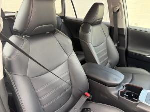 Toyota RAV4 2.0 VX - Image 12