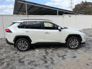 Toyota RAV4 2.0 VX - Image 3