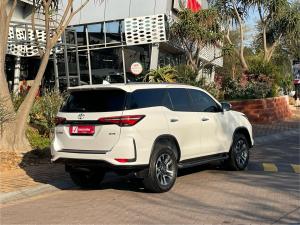 Toyota Fortuner 2.4GD-6 4x4 - Image 2