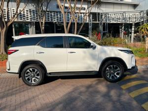 Toyota Fortuner 2.4GD-6 4x4 - Image 3