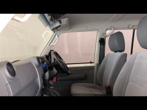 Toyota Land Cruiser 76 2.8GD-6 station wagon LX auto - Image 7