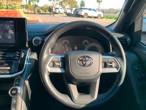 Toyota Land Cruiser 300 3.3D GX-R - Image 8