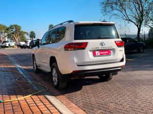 Toyota Land Cruiser 300 3.3D GX-R - Image 13
