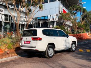 Toyota Land Cruiser 300 3.3D GX-R - Image 2