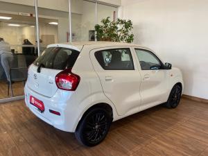 Toyota Vitz 1.0 XR manual - Image 2