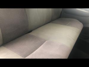 Toyota Hilux 2.7 double cab Raider - Image 12