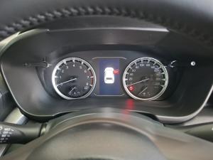 Toyota Urban Cruiser 1.5 XR manual - Image 11