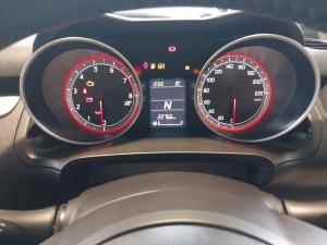 Suzuki Swift 1.2 GLX auto - Image 10