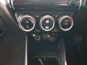 Suzuki Swift 1.2 GLX auto - Image 16