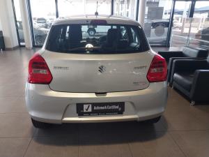 Suzuki Swift 1.2 GLX auto - Image 5