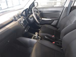 Suzuki Swift 1.2 GLX auto - Image 7