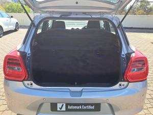 Suzuki Swift 1.2 GLX auto - Image 19
